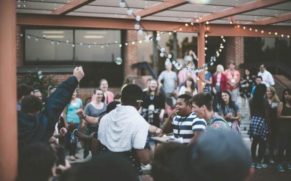 A clear guide to modern dress codes for real-life events