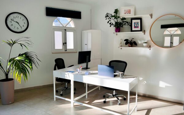 Design your environment to manage digital distractions and stay focused