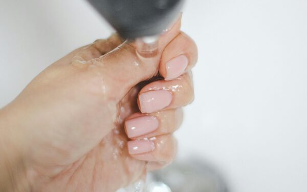 Healthy nails at home: practical care tips for every day