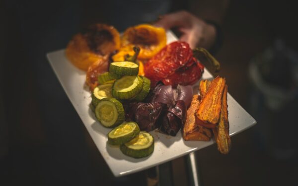 How to build satisfying healthy snacks that keep you full