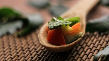 How to make a flexible pot of vegetable soup with what you already have