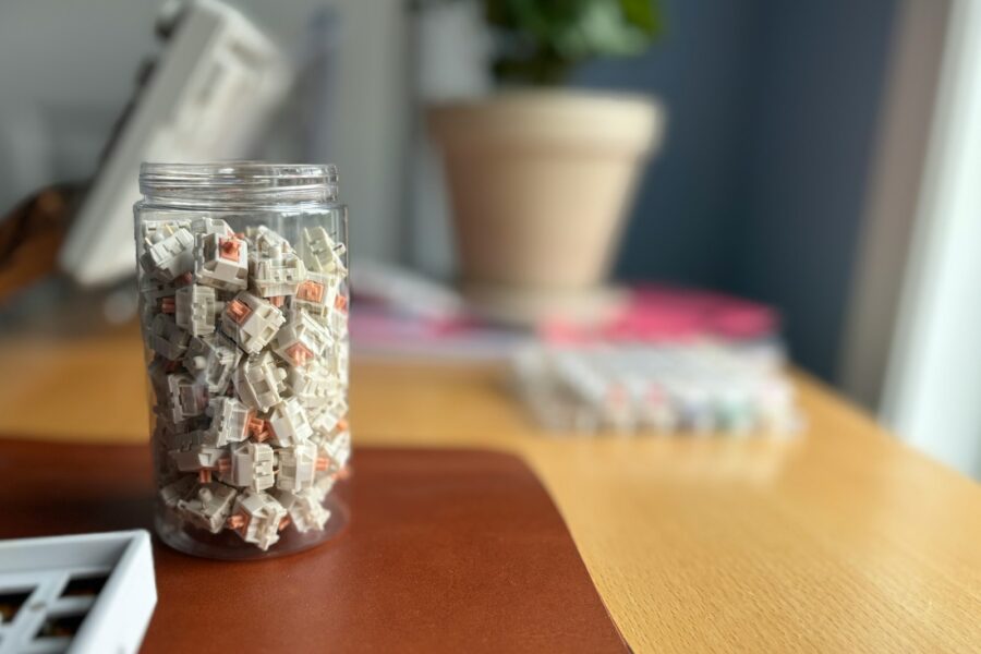 Meal prep containers office lunch salad