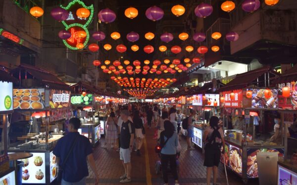 Planning a low-cost foodie weekend in your own city