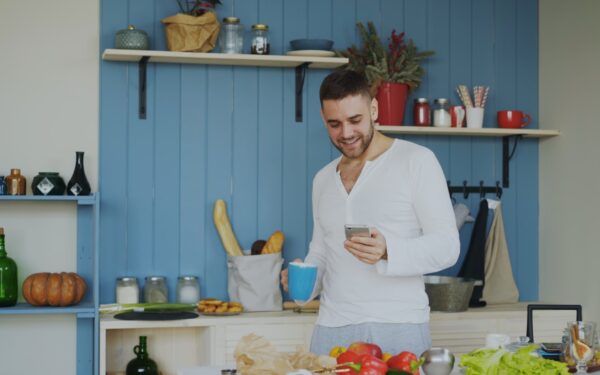 Practical ways to simplify your phone use and get more time back