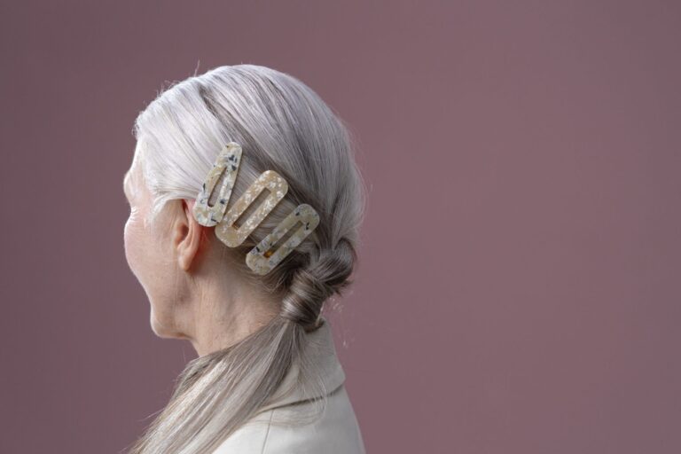 Woman hair accessories