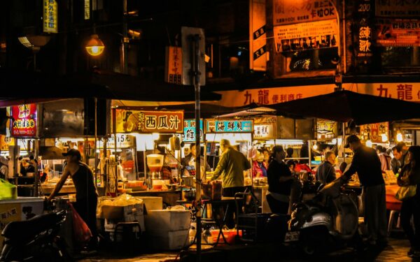 How to build a realistic food-focused itinerary without missing the rest of the trip