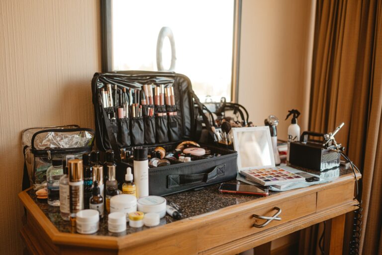 Minimal makeup products