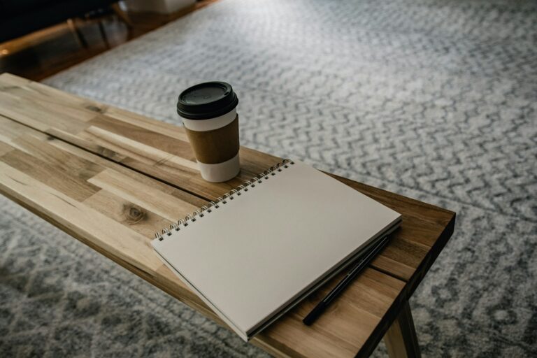 Minimal living room