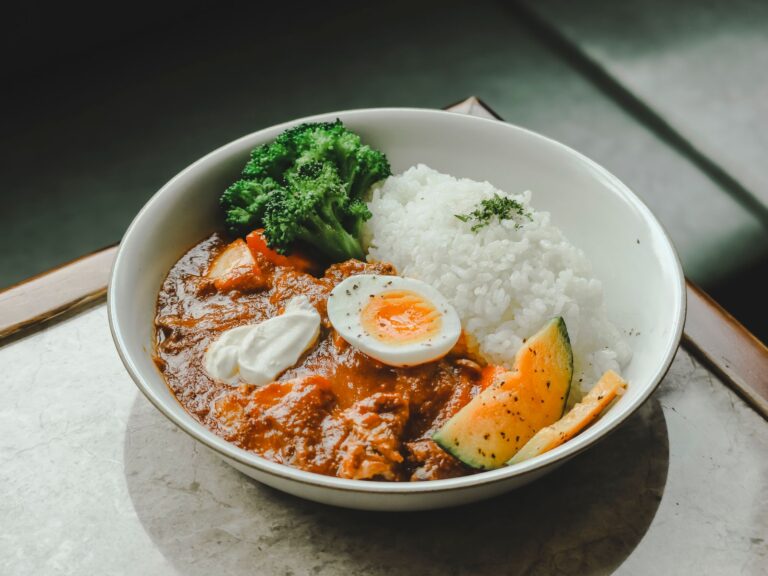 Close rice bowl