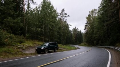 How to plan a low‑stress road trip with short nature stops along the way