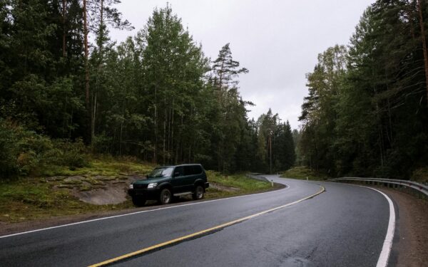 How to plan a low‑stress road trip with short nature stops along the way