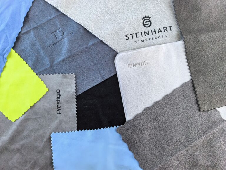 Monochrome clothes fabric