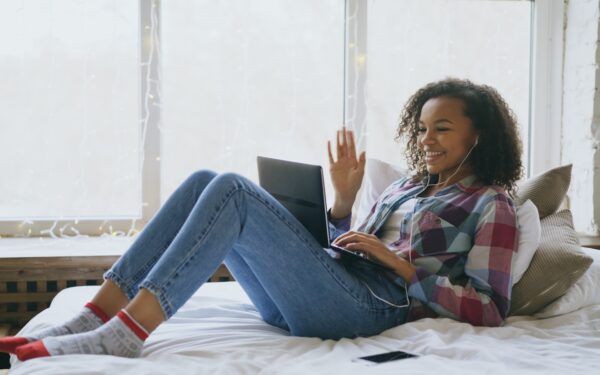 Maintaining long-distance friendships in a busy adult life