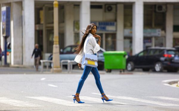 Practical petite style tips that flatter your proportions without losing your personality
