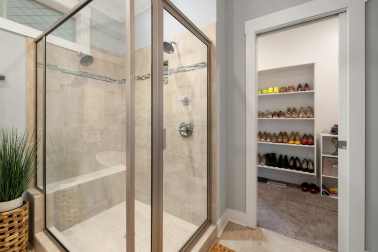 Shower squeegee glass