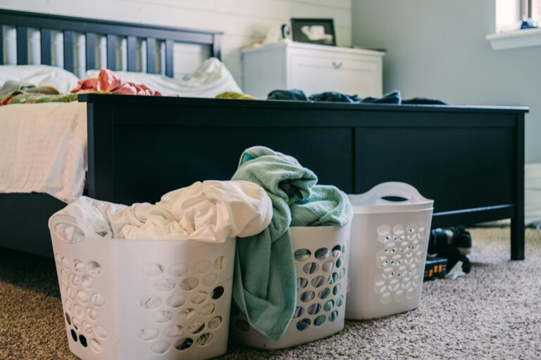 Folding laundry bed