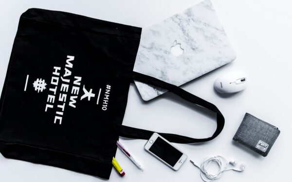 The two-bag routine: a simple way to keep your days more organized