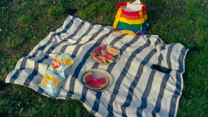 How to build a summer picnic that feels special without complicated planning