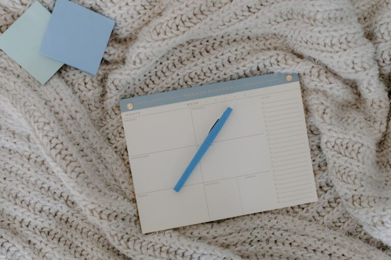 Weekly planner colored