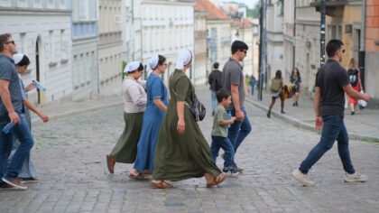 How to plan a culture‑savvy city trip with kids without losing the fun
