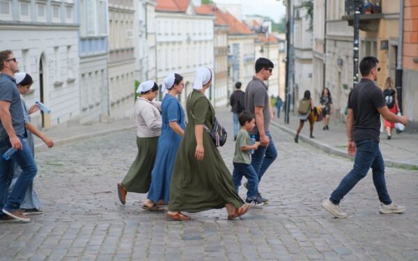 How to plan a culture‑savvy city trip with kids without losing the fun