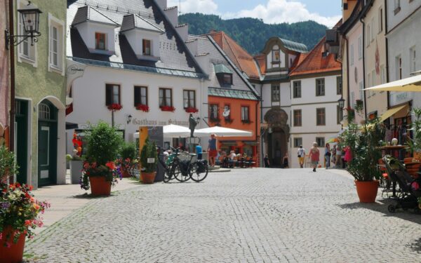 How to plan a meaningful weekend cultural retreat close to home