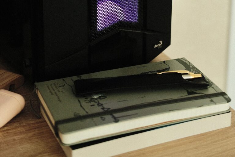 Journal pen cozy