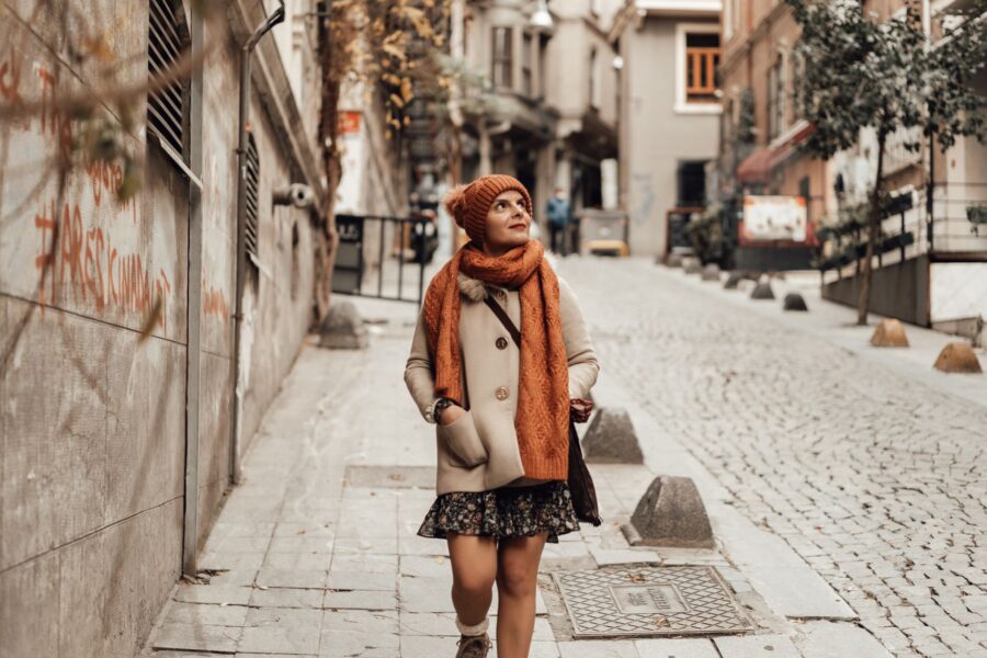 Autumn outfit woman