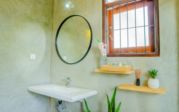 Minimalist beauty: how to simplify your products without sacrificing results