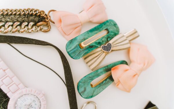 How to build a simple accessories wardrobe that works with almost everything