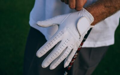 The key features to consider before buying sports gloves