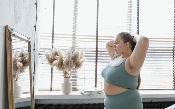 Plus-size confidence dressing: practical tips that feel good on real bodies