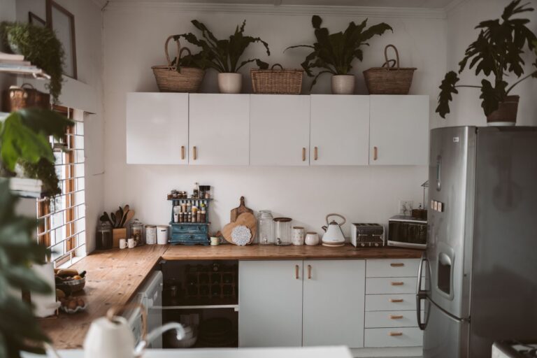 Organized kitchen drawers