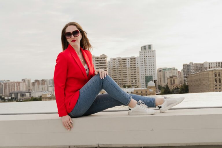 Woman casual chic