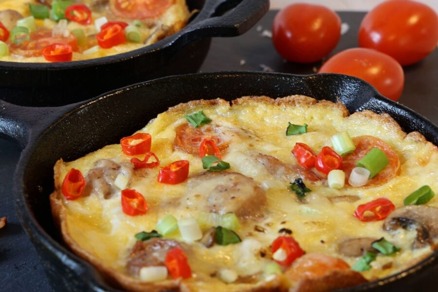 Cast iron skillet