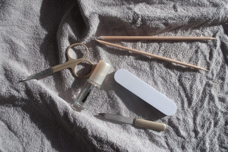 Close nail file