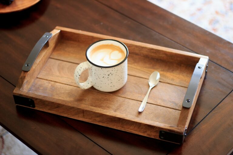 Wooden tray table