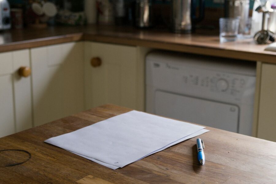 Kitchen table notepad